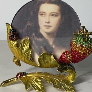 Picture frame with Swarovski crystals